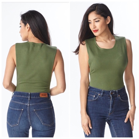 | new | scoop neck bodysuit - Picture 2 of 2